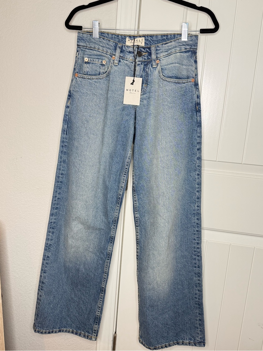 Motel Rocks Low Rise Parallel Jeans Vintage Bleach W24 L32 NWT